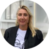 Stéphany Marchand, sophrologue à L-hay-les-roses