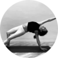  Stéphanie   Perez  , Professeur de Yoga à Lyon