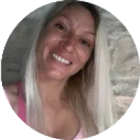  Nelly   Martinez  ,  à Lyon