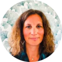 Julie Van paepeghem, naturopathe à Douai