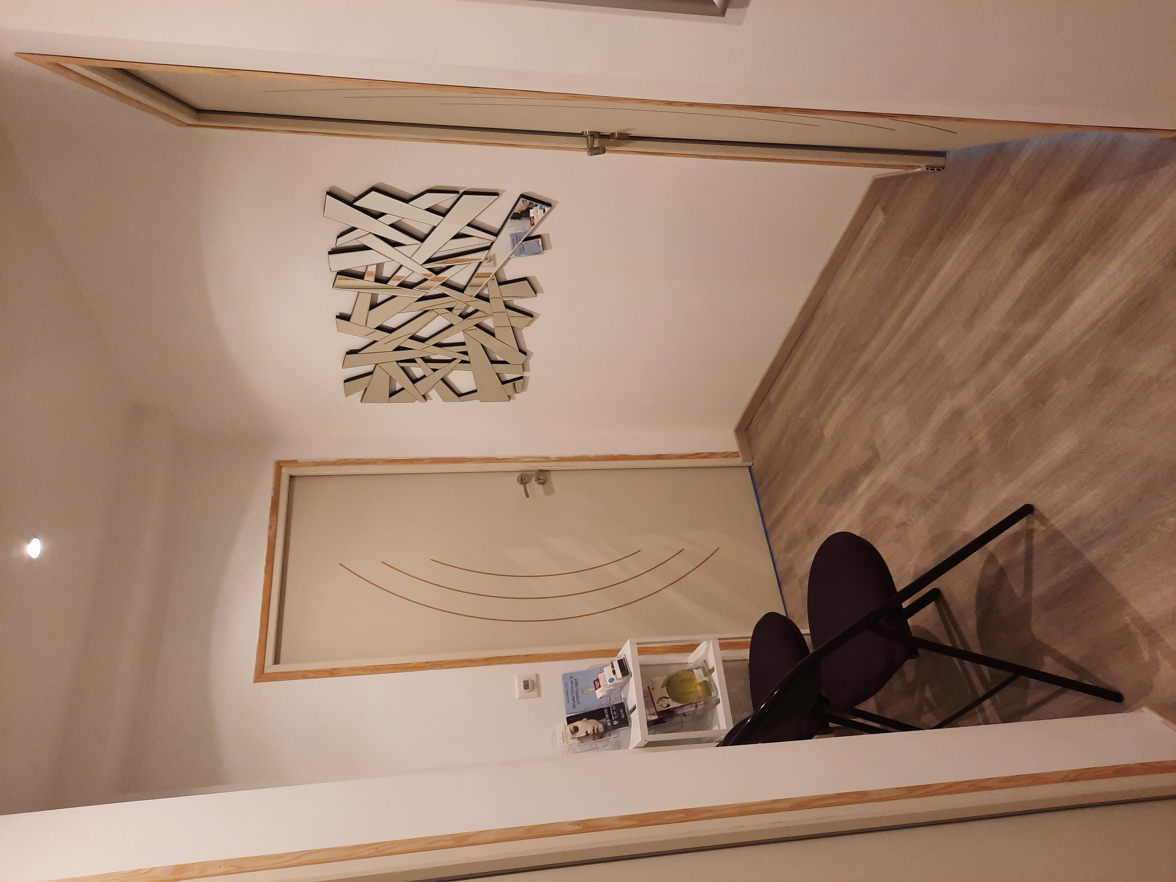 Photo numéro 3 de la galerie de Virginie Lang : . Prendre RDV