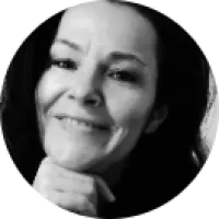  Aurélie   Etchenic  ,  à Lyon