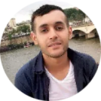  Akrem   Zayani  , Massothérapeute à Lyon