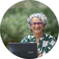 Aziza Gherbi, naturopathe à Buxerolles