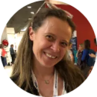  Géraldine   Habar  ,  à Lyon