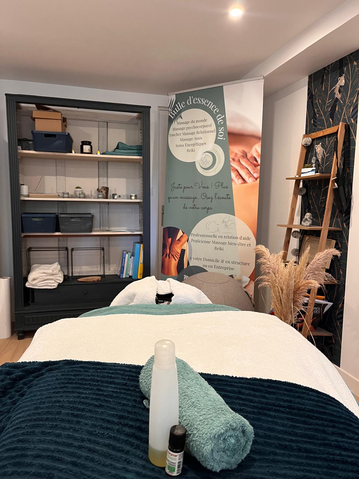 Photo numéro 1 de la galerie de Christelle Moal : Massothérapeute à Mûrs-Erigné. Prendre RDV