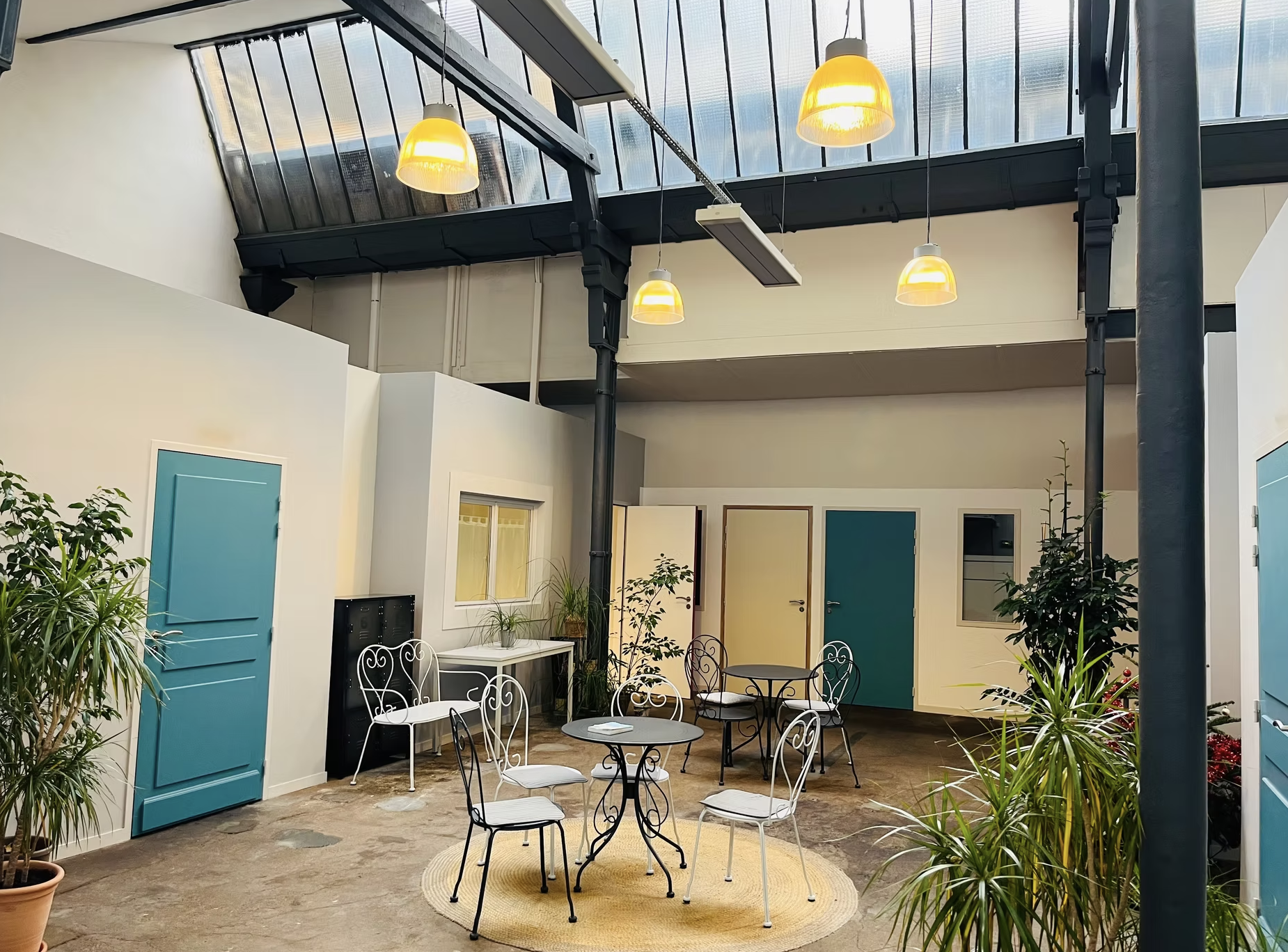 Photo numéro 1 de la galerie de Frédéric Louis Bourdeau : Thérapeute à Lyon. Prendre RDV