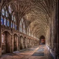  Ggg   Uuu  ,  à Lyon