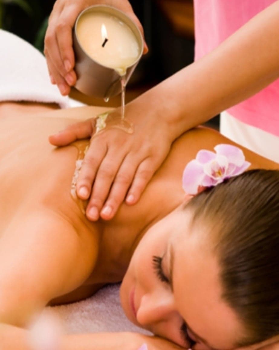 Photo numéro 9 de la galerie de Véronique Montoya : Masseur bien-être à Saint-Germain-de-Fresney. Prendre RDV