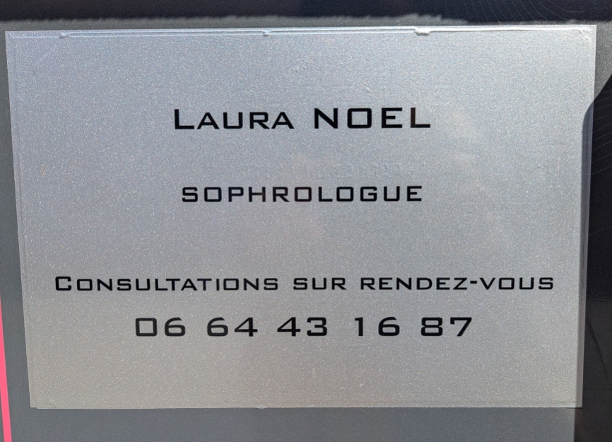 Photo numéro 3 de la galerie de Laura NOEL : . Prendre RDV