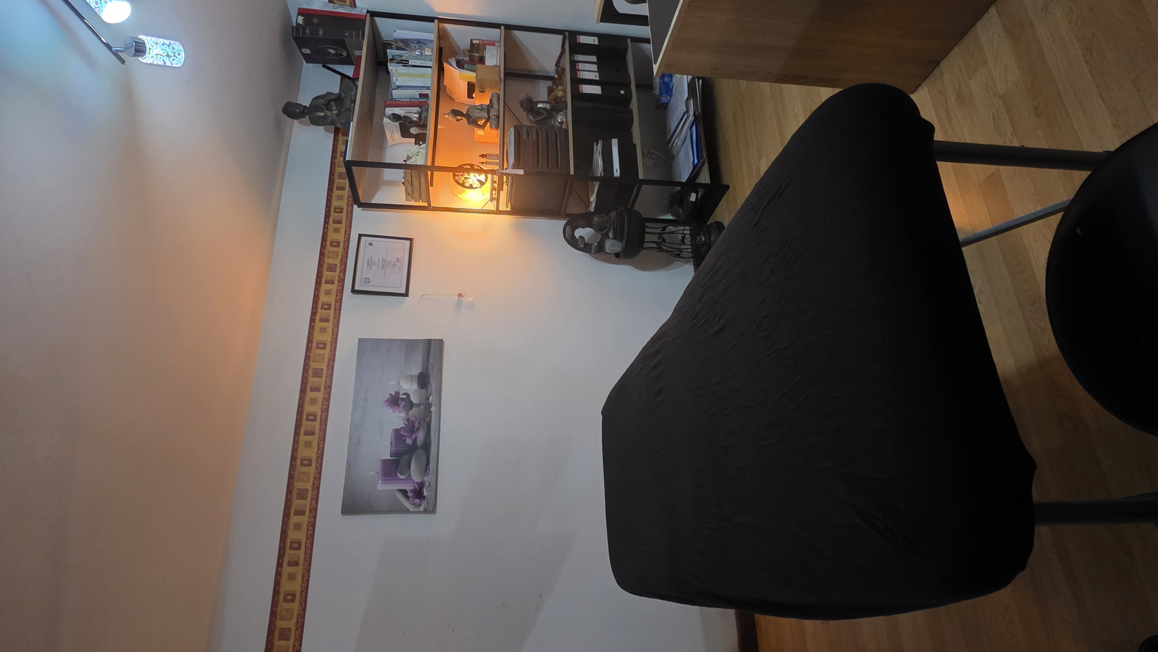 Photo numéro 10 de la galerie de Christelle Miltgen : Masseur bien-être à Parmilieu. Prendre RDV