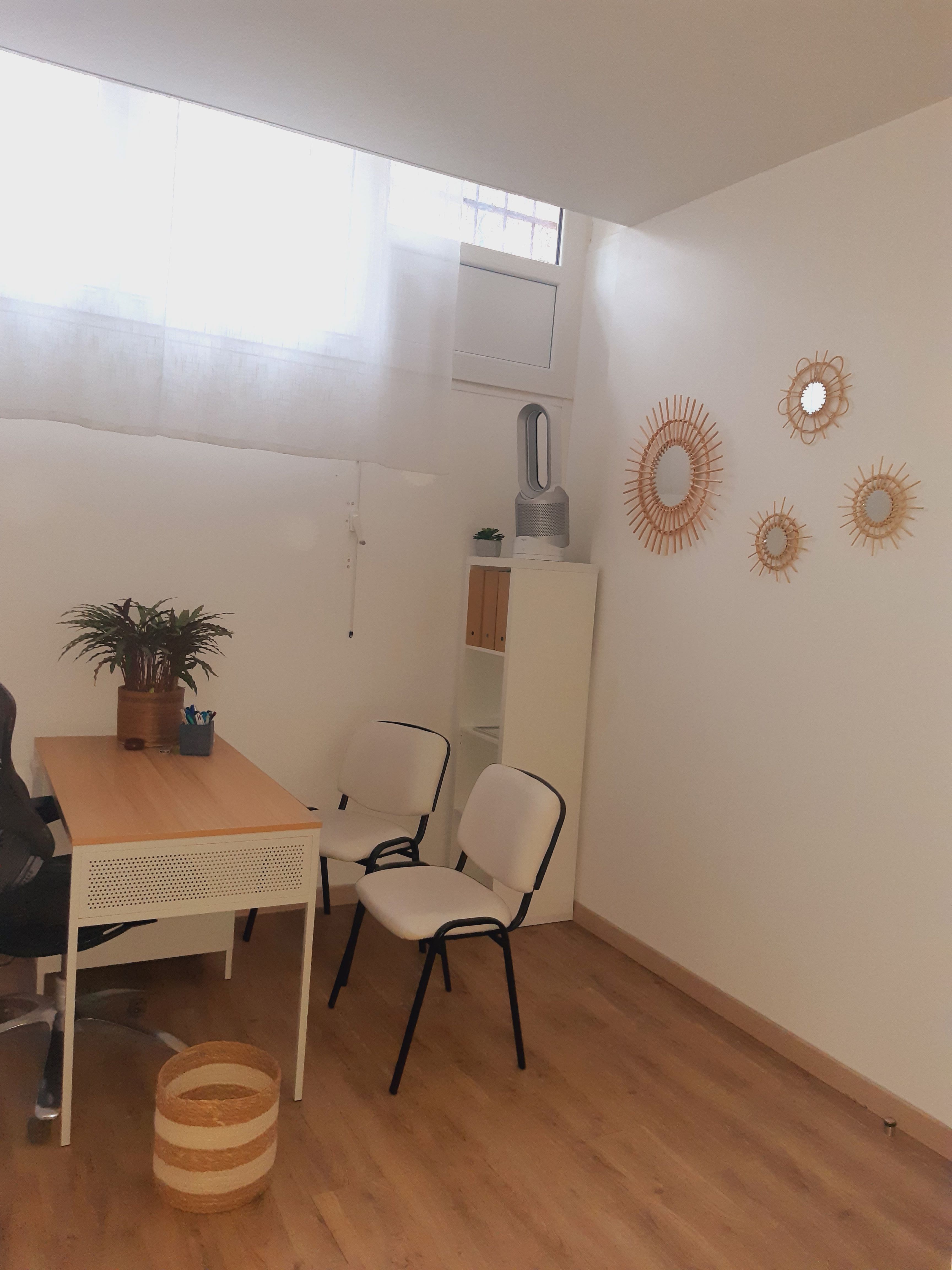 Photo numéro 5 de la galerie de Céline Berthet : Hypnothérapeute à Morsang-sur-Orge. Prendre RDV