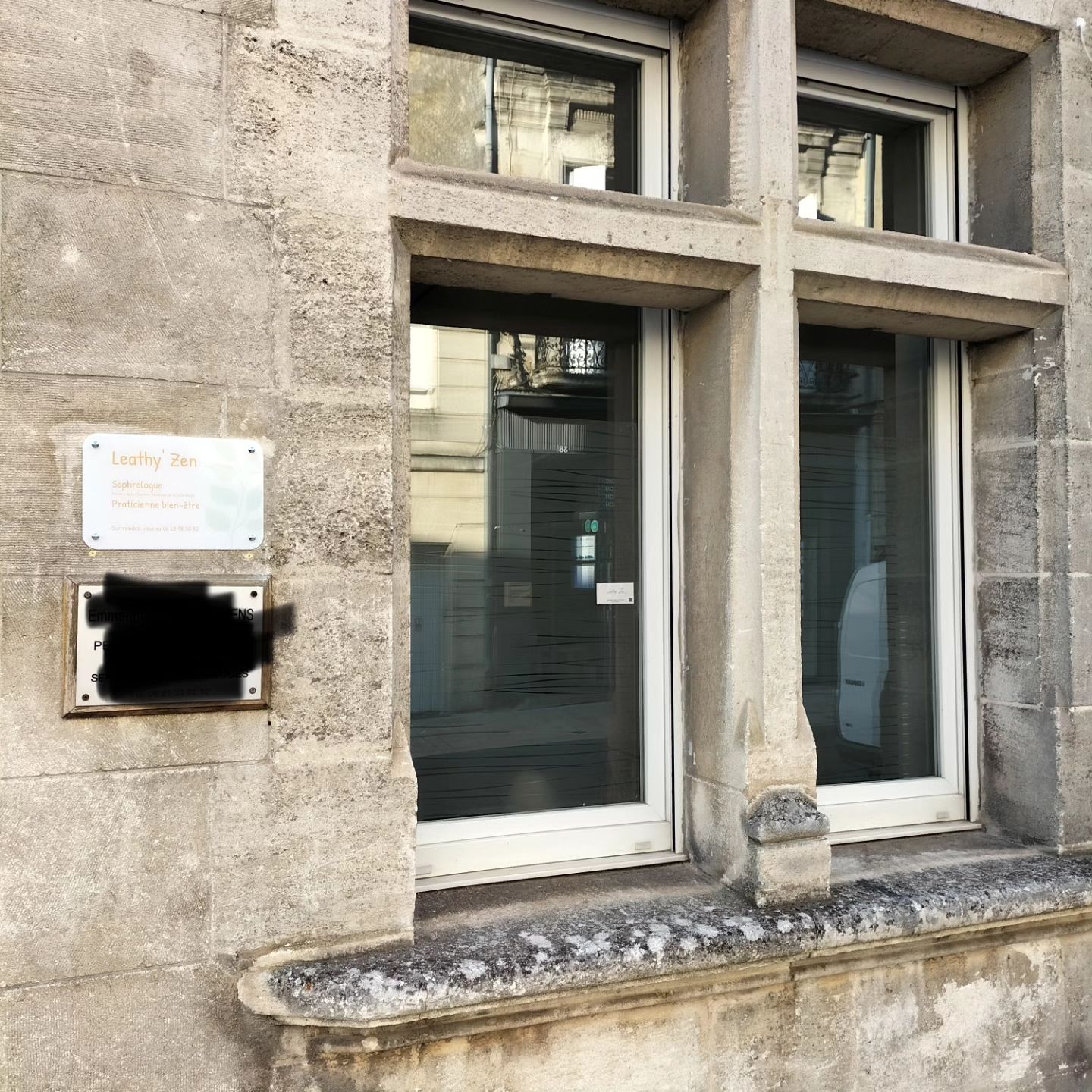 Photo numéro 2 de la galerie de Laetitia Jarreton : . Prendre RDV