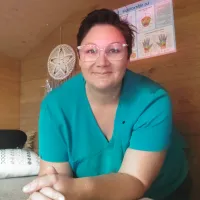  Angelique   Henriet  ,  à Lyon