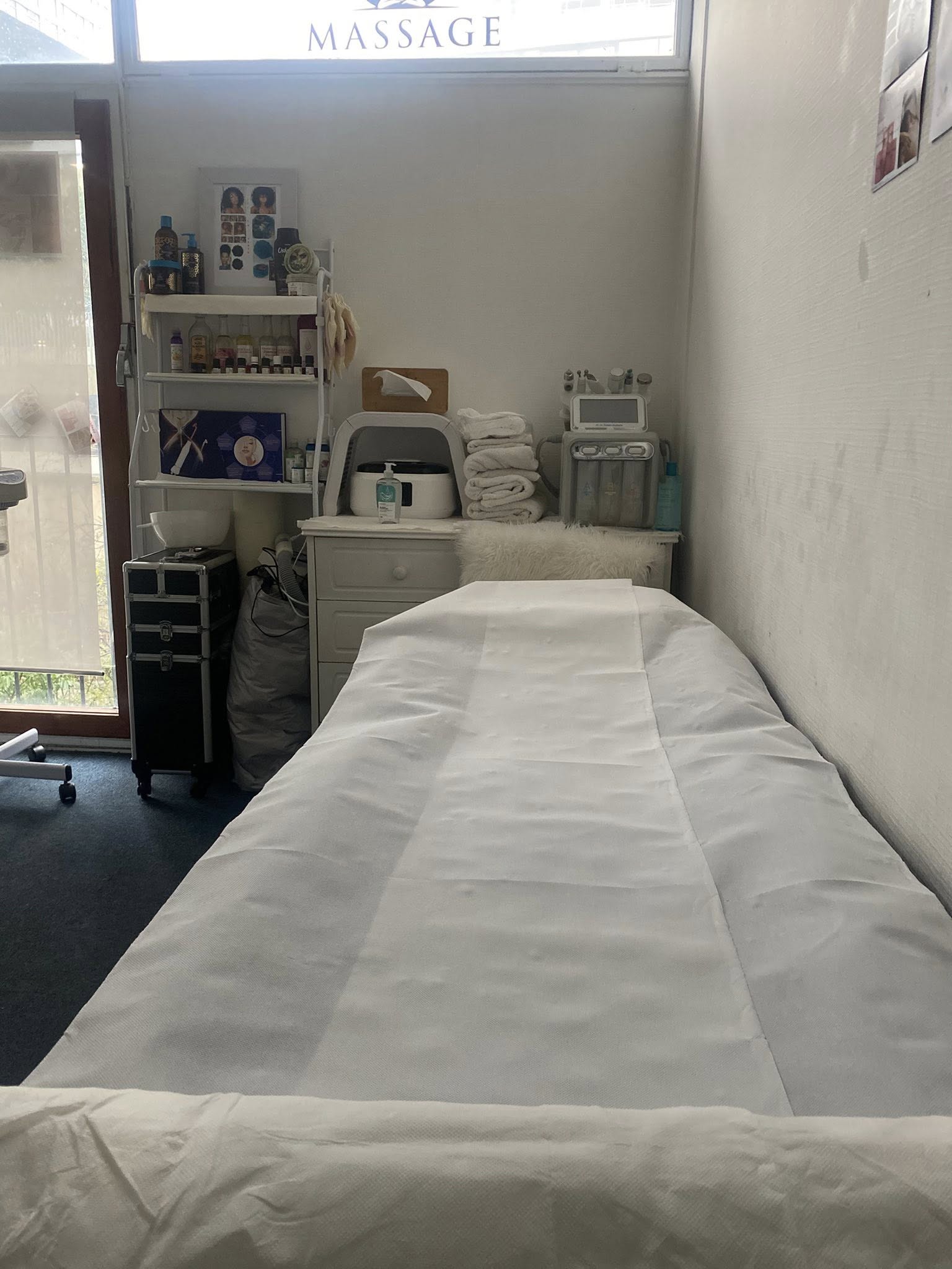 Photo numéro 2 de la galerie de Artowa Tsemaha Boulleys : Masseur bien-être à Paris 15. Prendre RDV