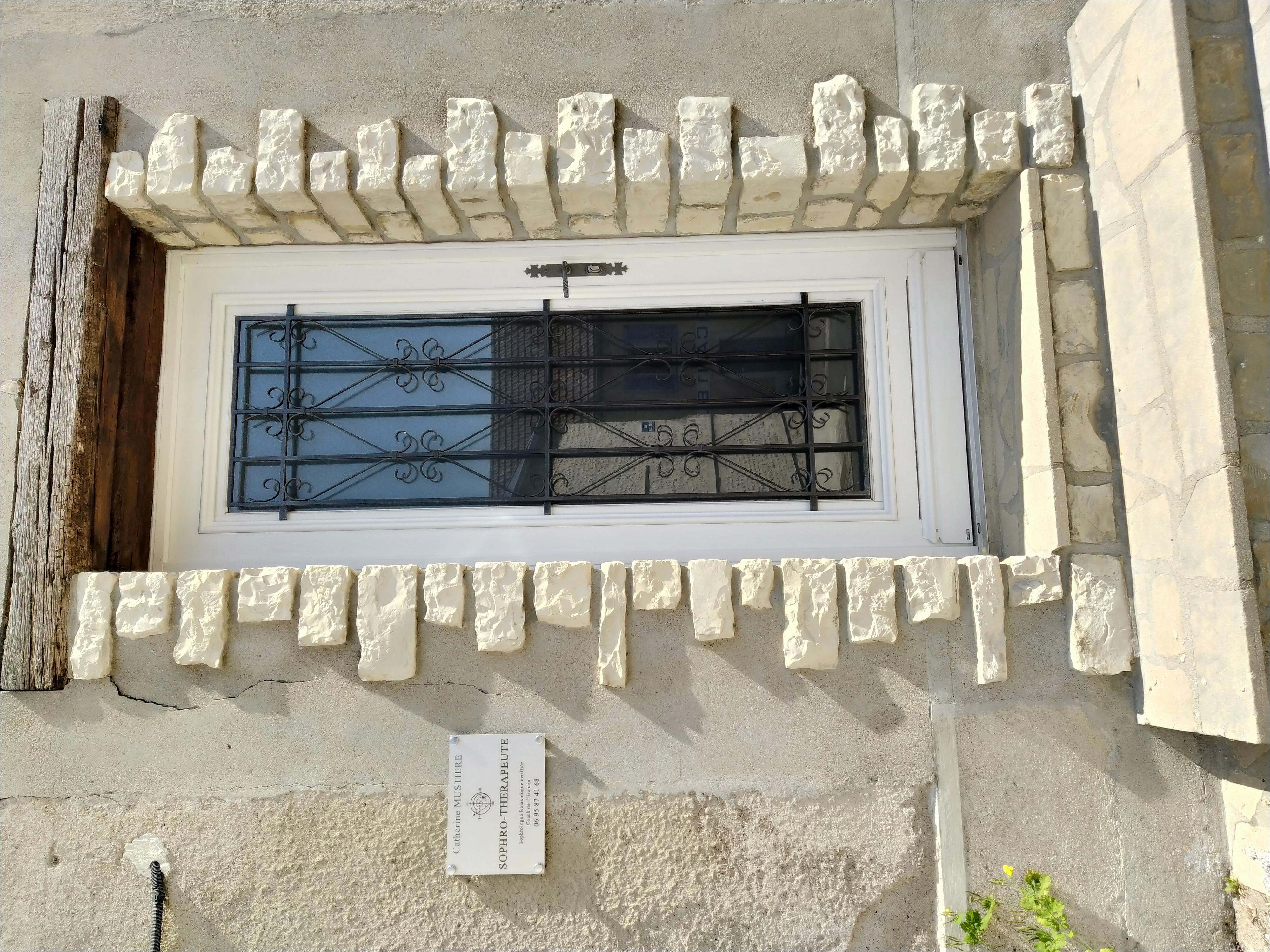 Photo numéro 2 de la galerie de Catherine Mustière : Sophrologue à Mérévillois. Prendre RDV