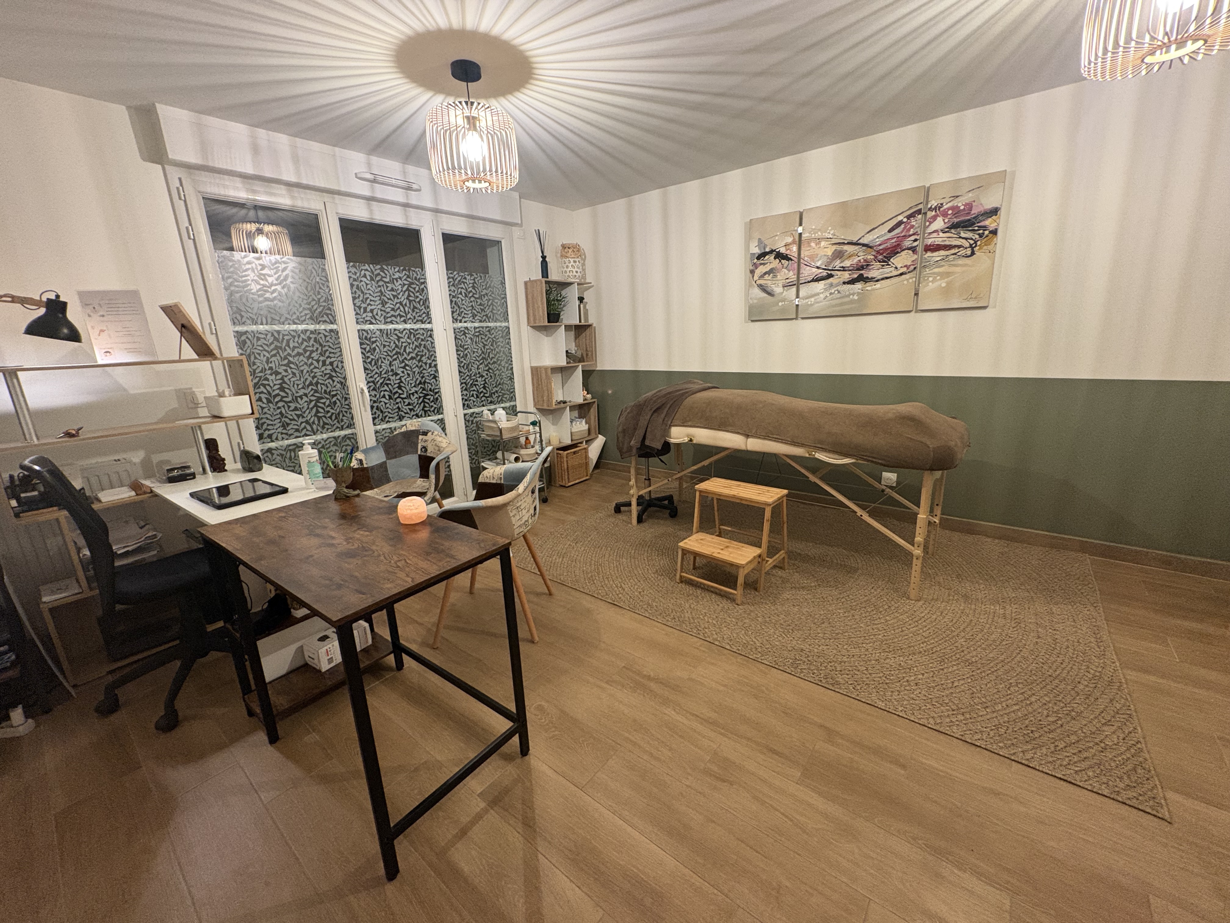 Photo numéro 2 de la galerie de Shirley Schoelchery : Masseur bien-être à Ozoir-la-Ferrière. Prendre RDV