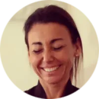 Stéphanie tartrais Zen cocooning, reflexologue à Sainte-maxime