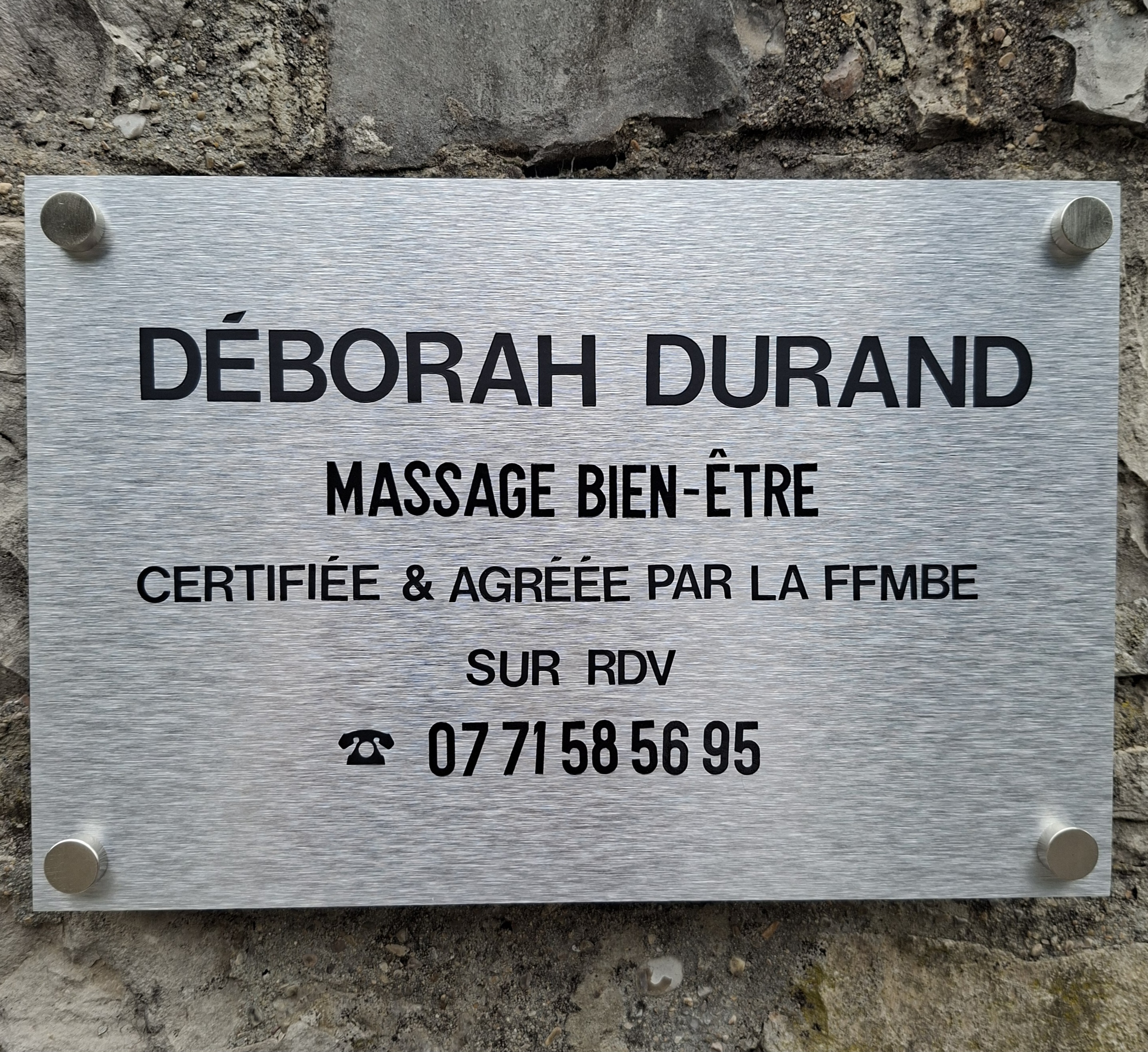 Photo numéro 3 de la galerie de Deborah Durand : Masseur bien-être à Vaison-la-Romaine. Prendre RDV