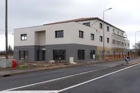 Photo numéro 3 de la galerie de Léa Chalayer : . Prendre RDV