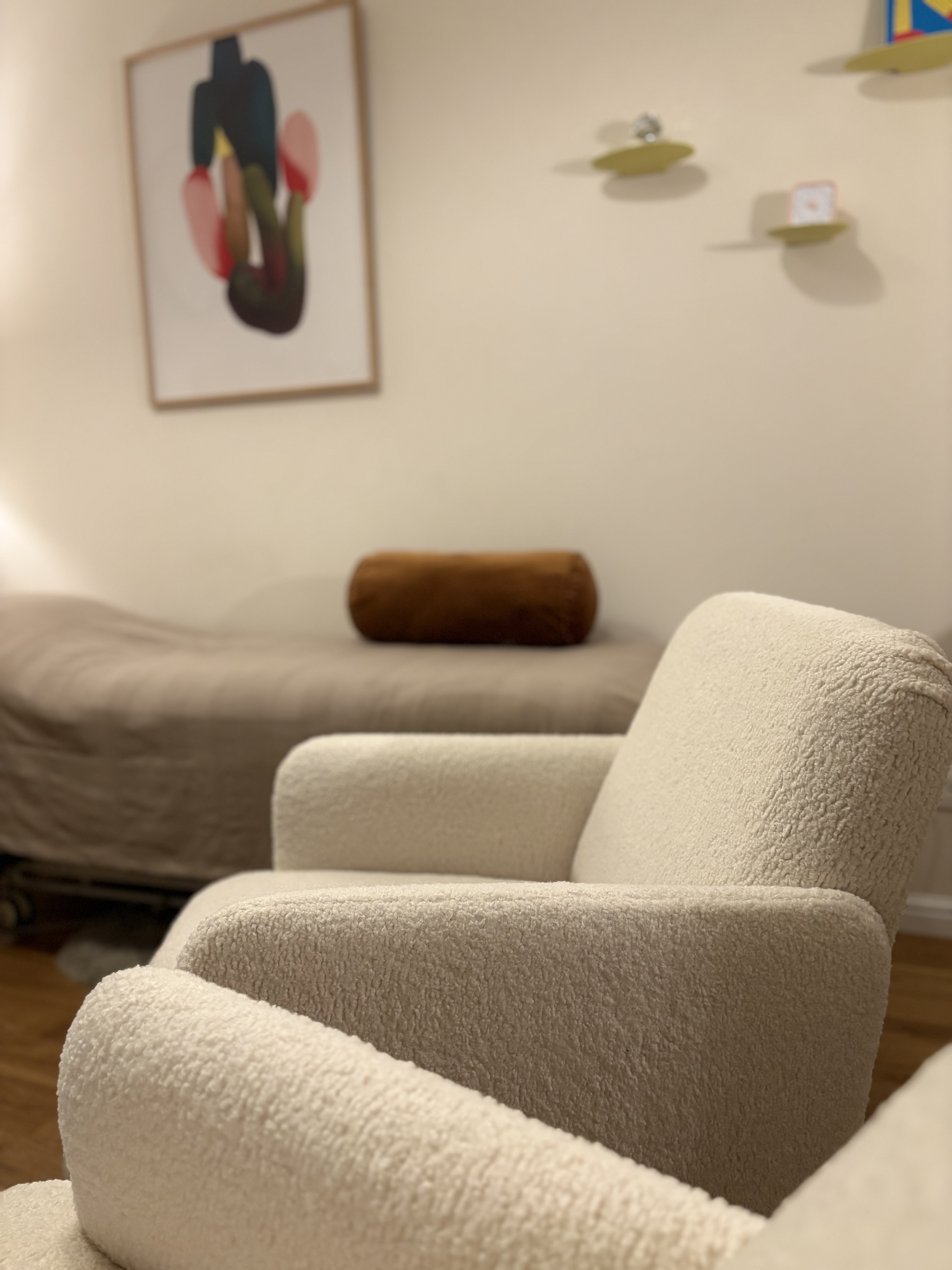 Photo numéro 4 de la galerie de Camille Anmella : . Prendre RDV