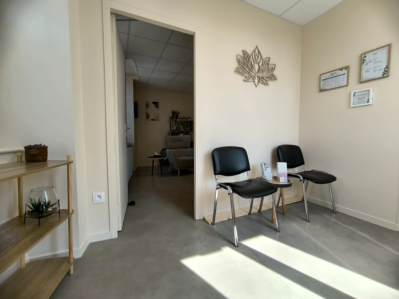 Photo numéro 4 de la galerie de Margot Beaudonnet : . Prendre RDV