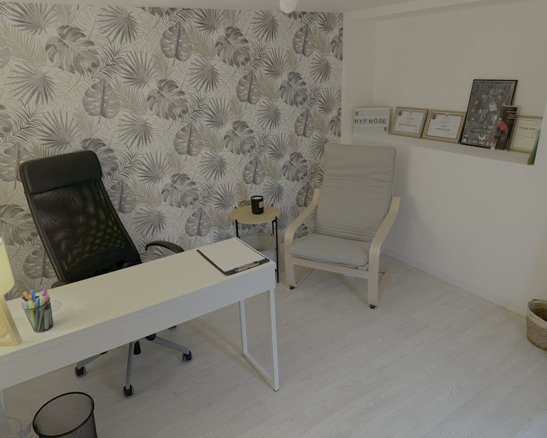 Photo numéro 1 de la galerie de Sarah Baret : Hypnothérapeute à Brunoy. Prendre RDV