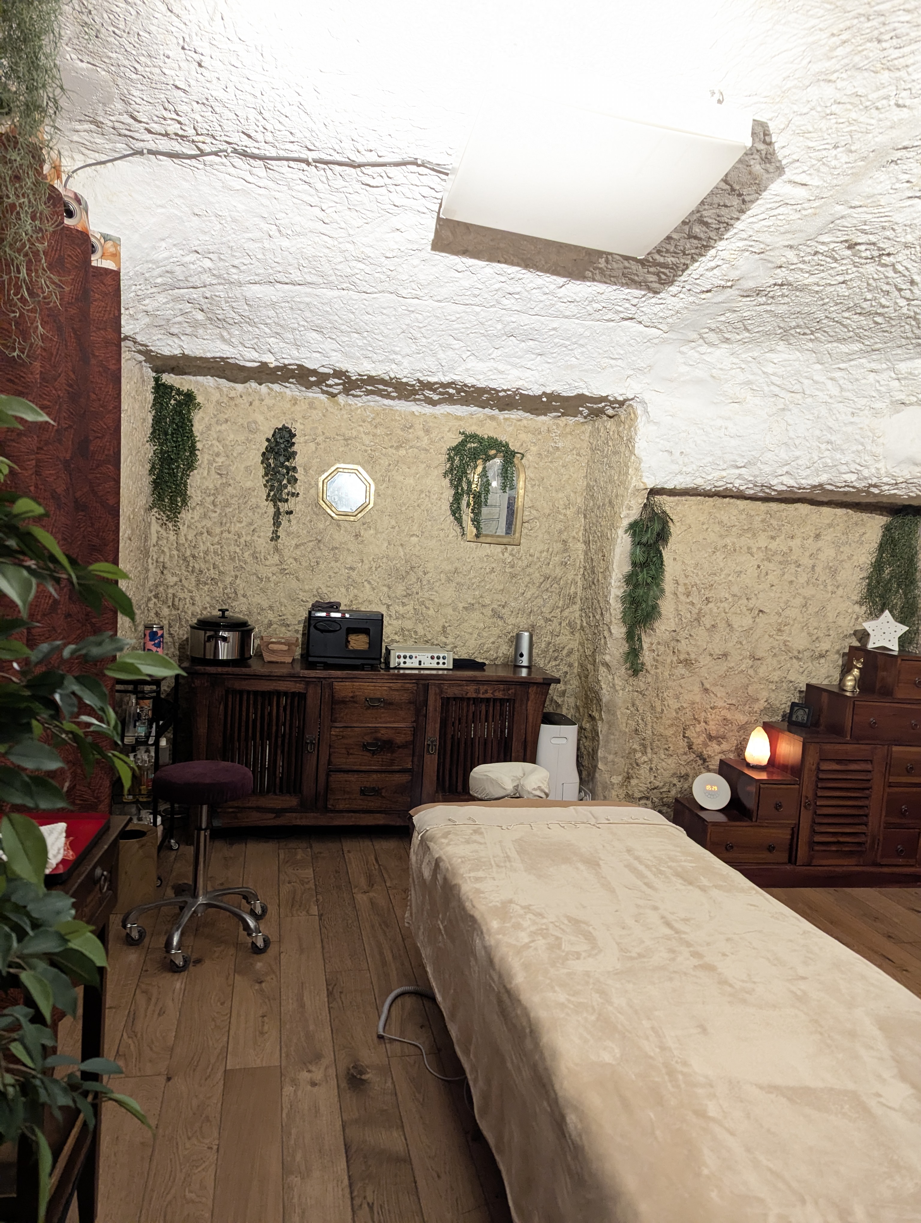 Photo numéro 1 de la galerie de Anaïs De Moussac : Masseur bien-être à Vouvray. Prendre RDV