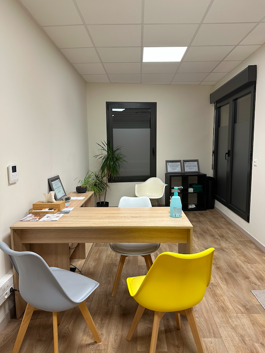 Photo numéro 1 de la galerie de Louna Brackeva : Ostéopathe à Belley. Prendre RDV