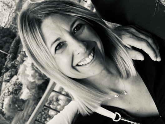 Photo numéro 5 de la galerie de Laetitia Estournel : . Prendre RDV