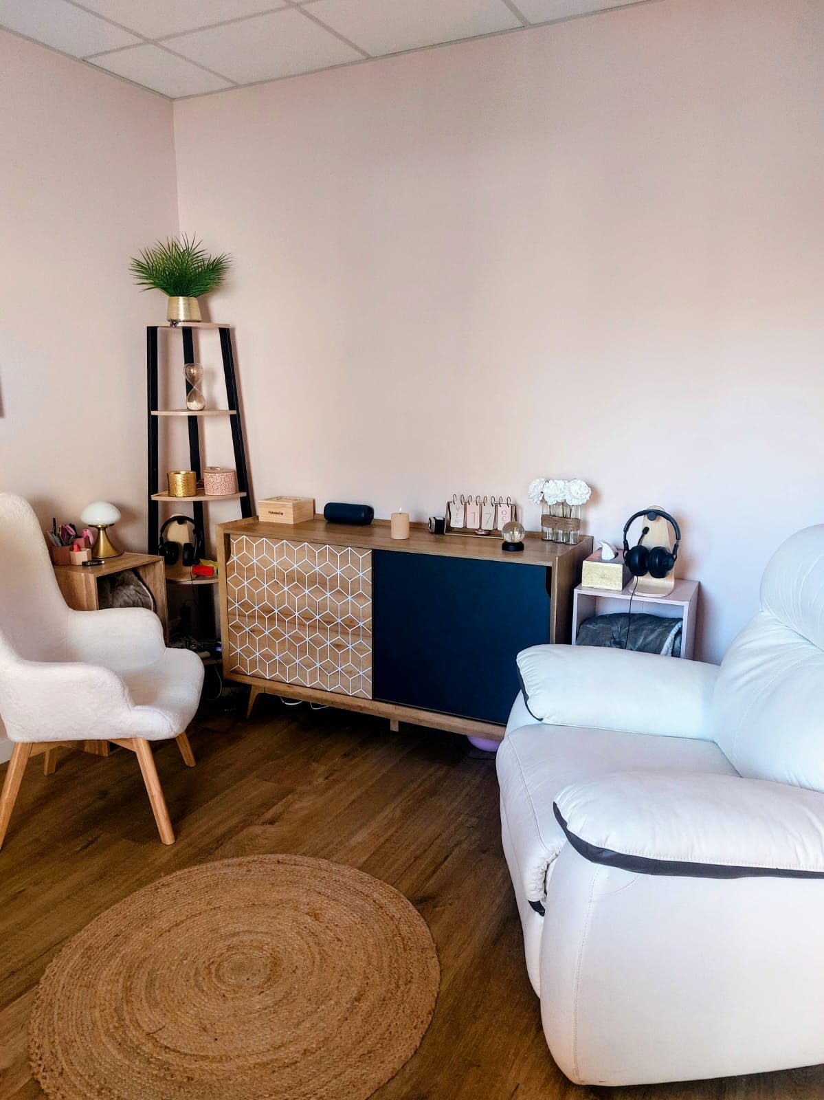 Photo numéro 3 de la galerie de Morgane Rivet : Hypnothérapeute à Milizac-Guipronvel. Prendre RDV