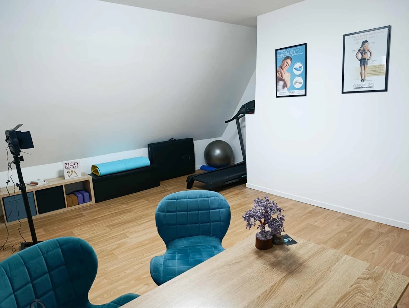 Photo numéro 2 de la galerie de Amandine Louapre : . Prendre RDV