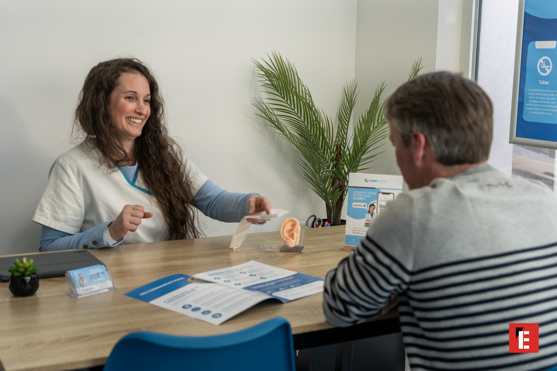 Photo numéro 18 de la galerie de Laserhappy Toulouse - Laser Anti Tabac Et Addictions : Réflexologue à Toulouse. Prendre RDV