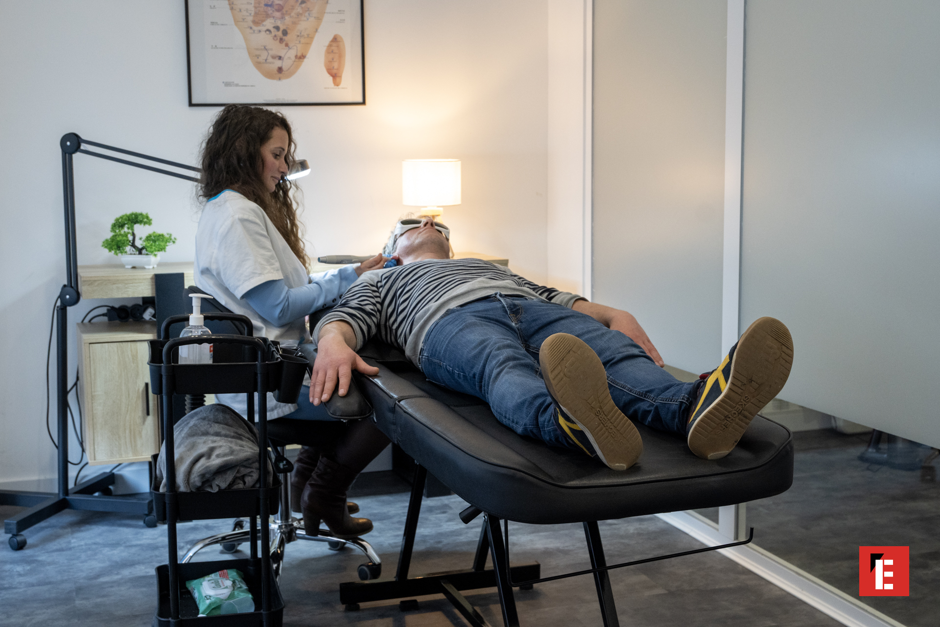 Photo numéro 28 de la galerie de Laserhappy Toulouse - Laser Anti Tabac Et Addictions : Réflexologue à Toulouse. Prendre RDV