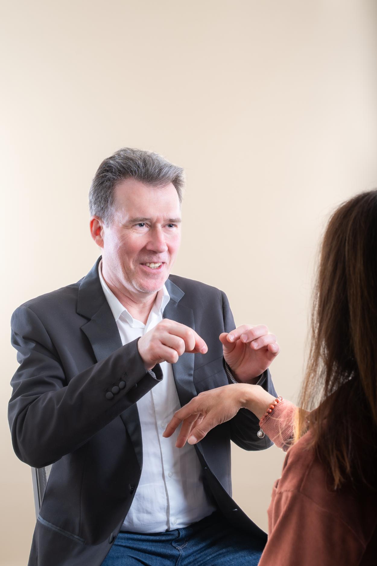 Photo numéro 3 de la galerie de Rénald Grabinski : Hypnothérapeute à Lyon. Prendre RDV