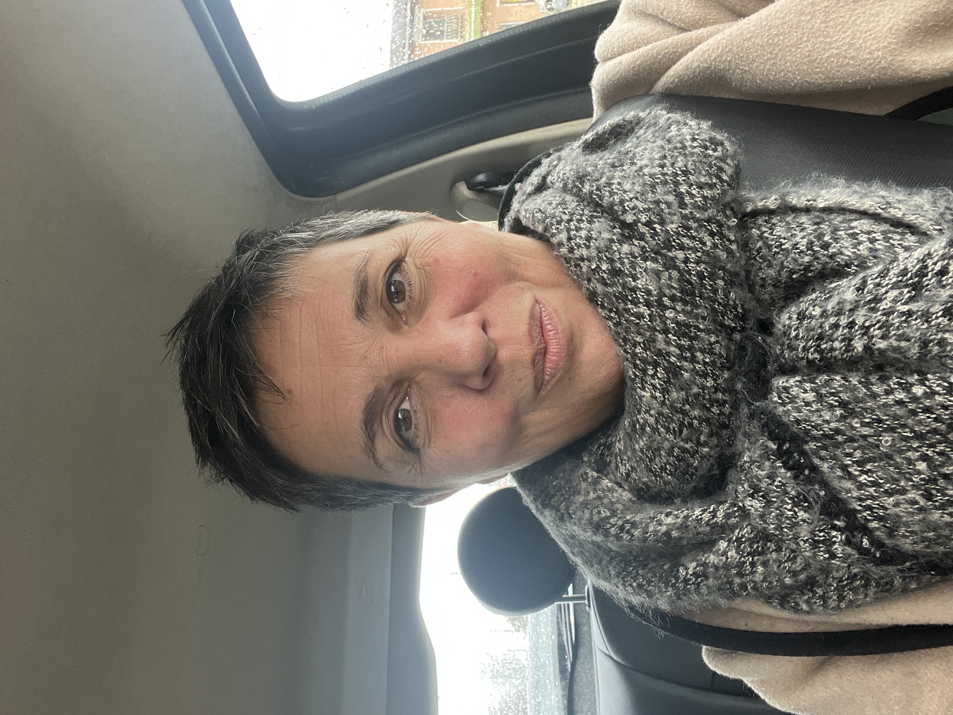 Photo numéro 1 de la galerie de Laetitia Garcia : . Prendre RDV