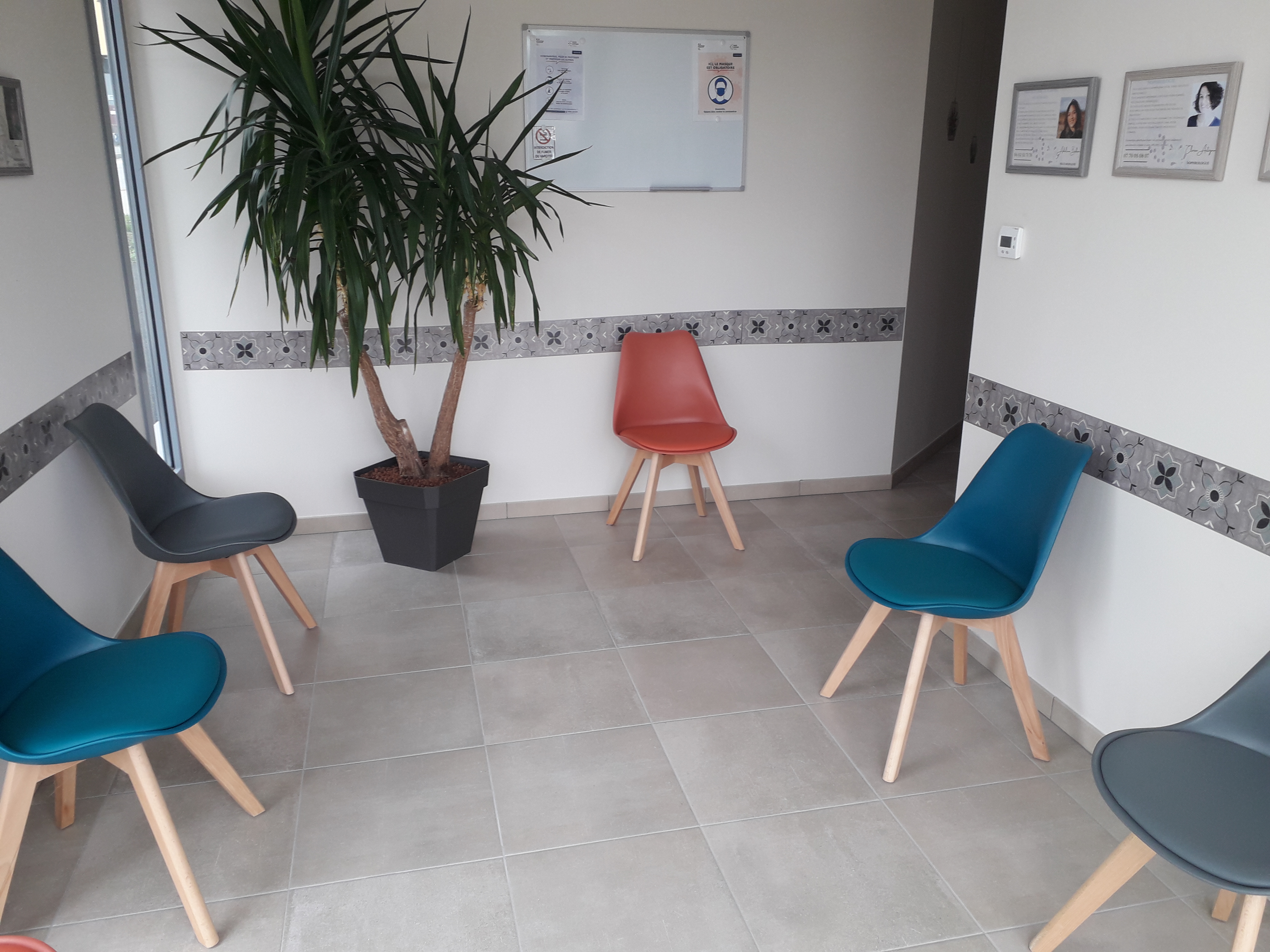 Photo numéro 4 de la galerie de Delphine Jubin : . Prendre RDV