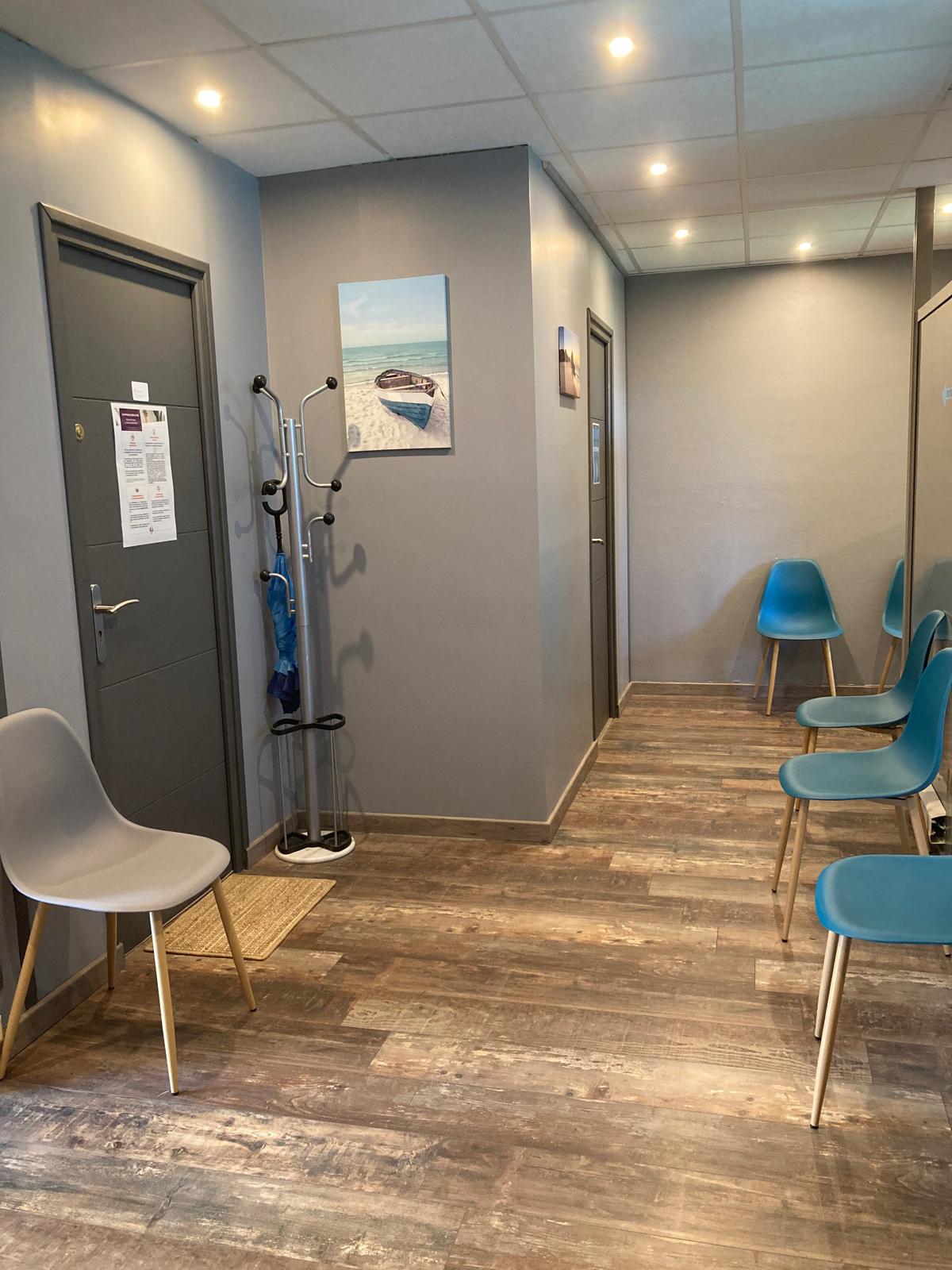 Photo numéro 3 de la galerie de Catherine Capelle : . Prendre RDV