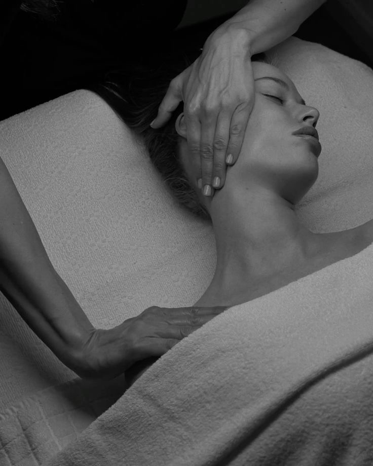 Photo numéro 1 de la galerie de Rituel Essentiel Tyfenn Le Pon : Masseur bien-être à Savenay. Prendre RDV