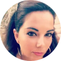  Stephanie   Carratie  ,  à Lyon