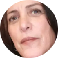  Myriam   Lazari  ,  à Lyon