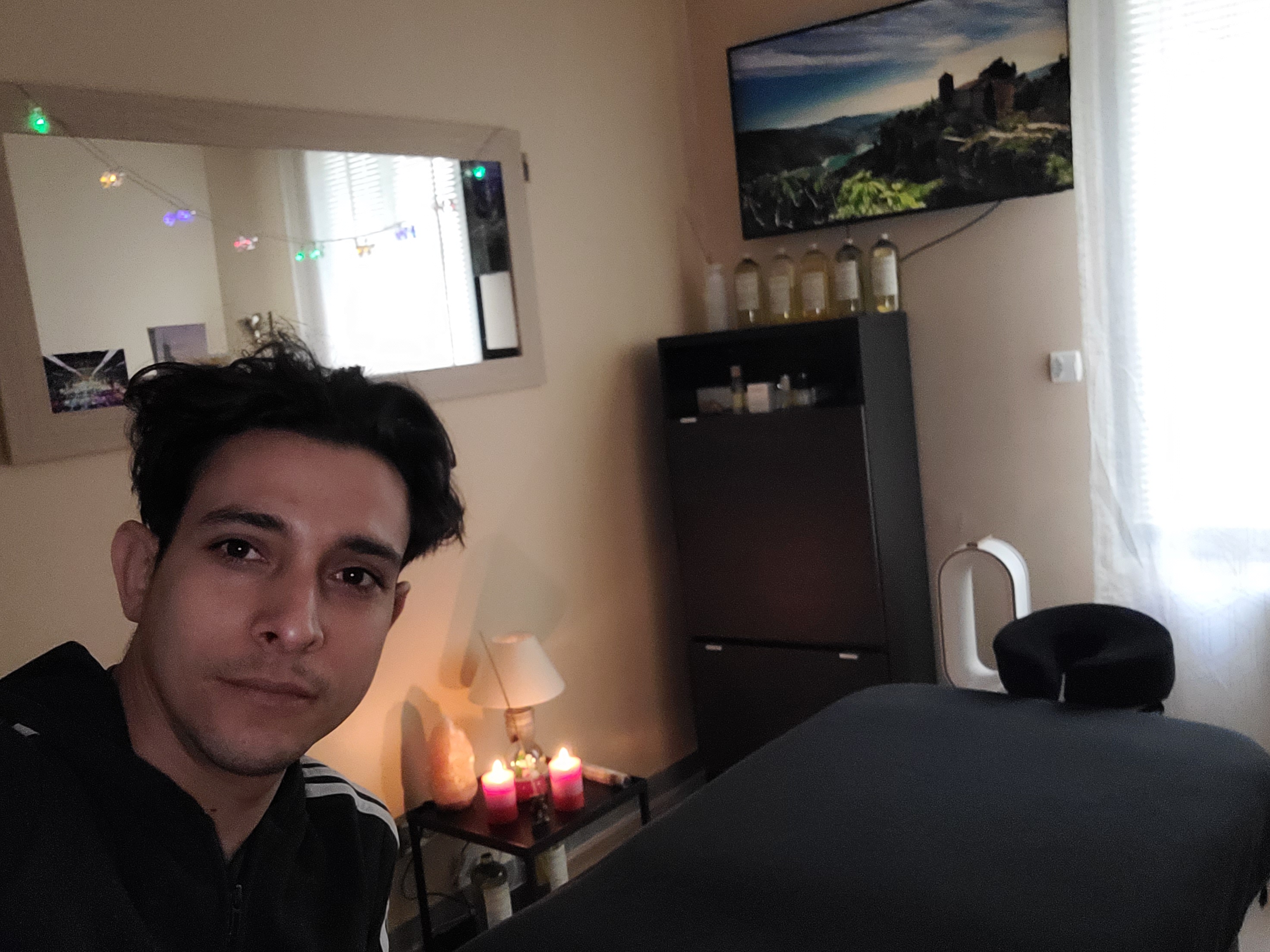 Photo numéro 8 de la galerie de Jose Reyes : Masseur bien-être à Montreuil. Prendre RDV