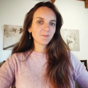 Photo numéro 1 de la galerie de Marie Isoard : Psychopraticien à Villelaure. Prendre RDV