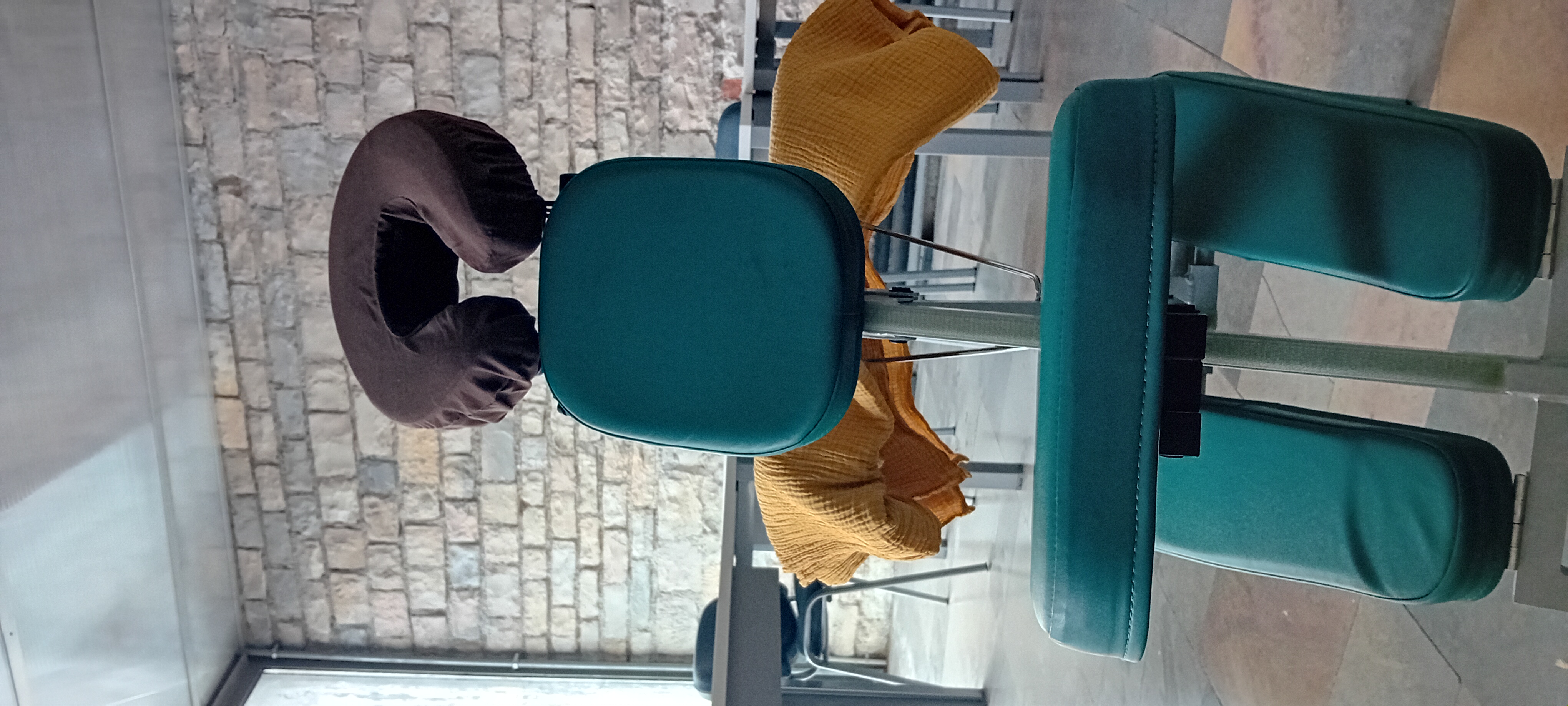 Photo numéro 8 de la galerie de Adélaïde Levasseur : Masseur bien-être à Langlade. Prendre RDV