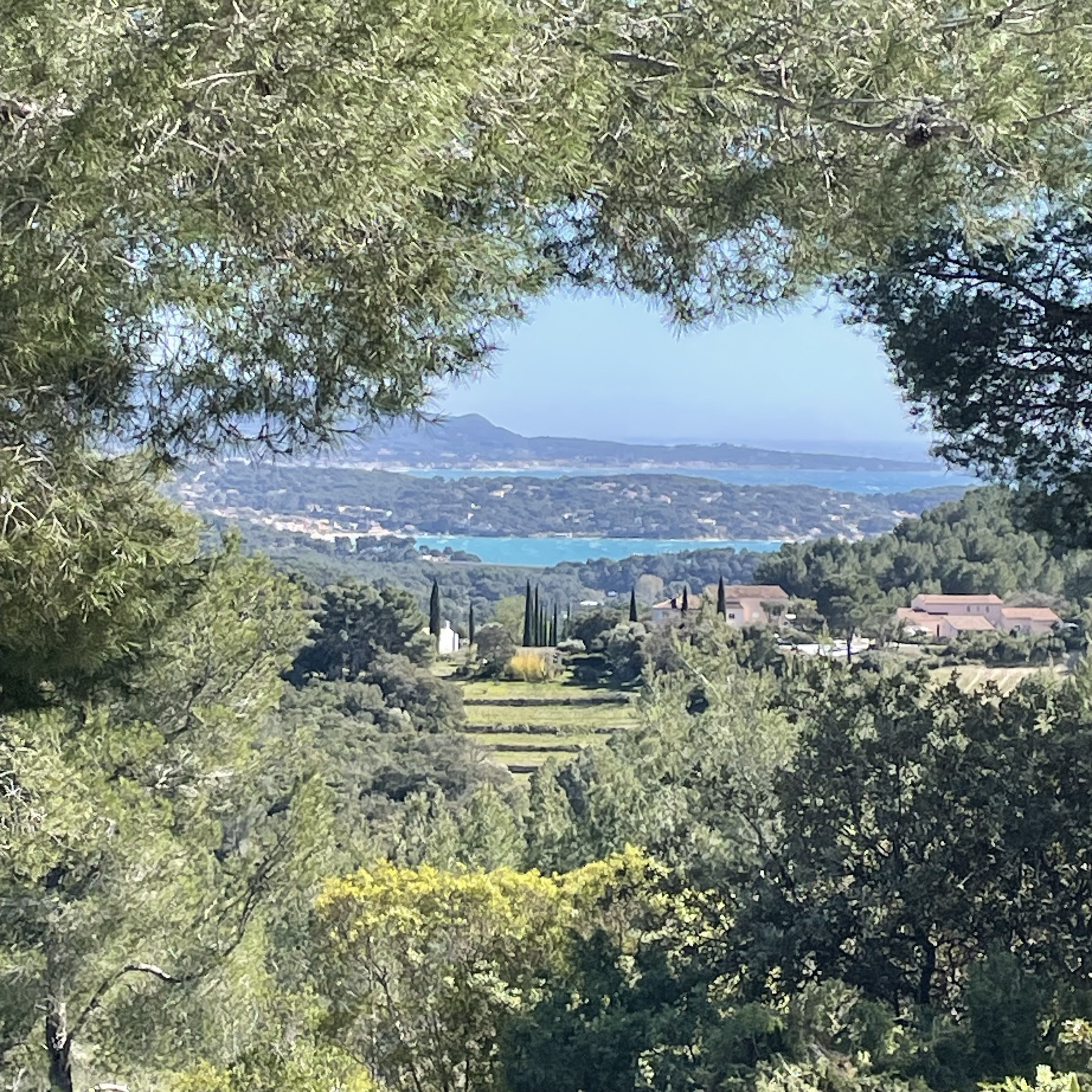 Photo numéro 4 de la galerie de Helene Sagnard : Masseur bien-être à Venasque. Prendre RDV