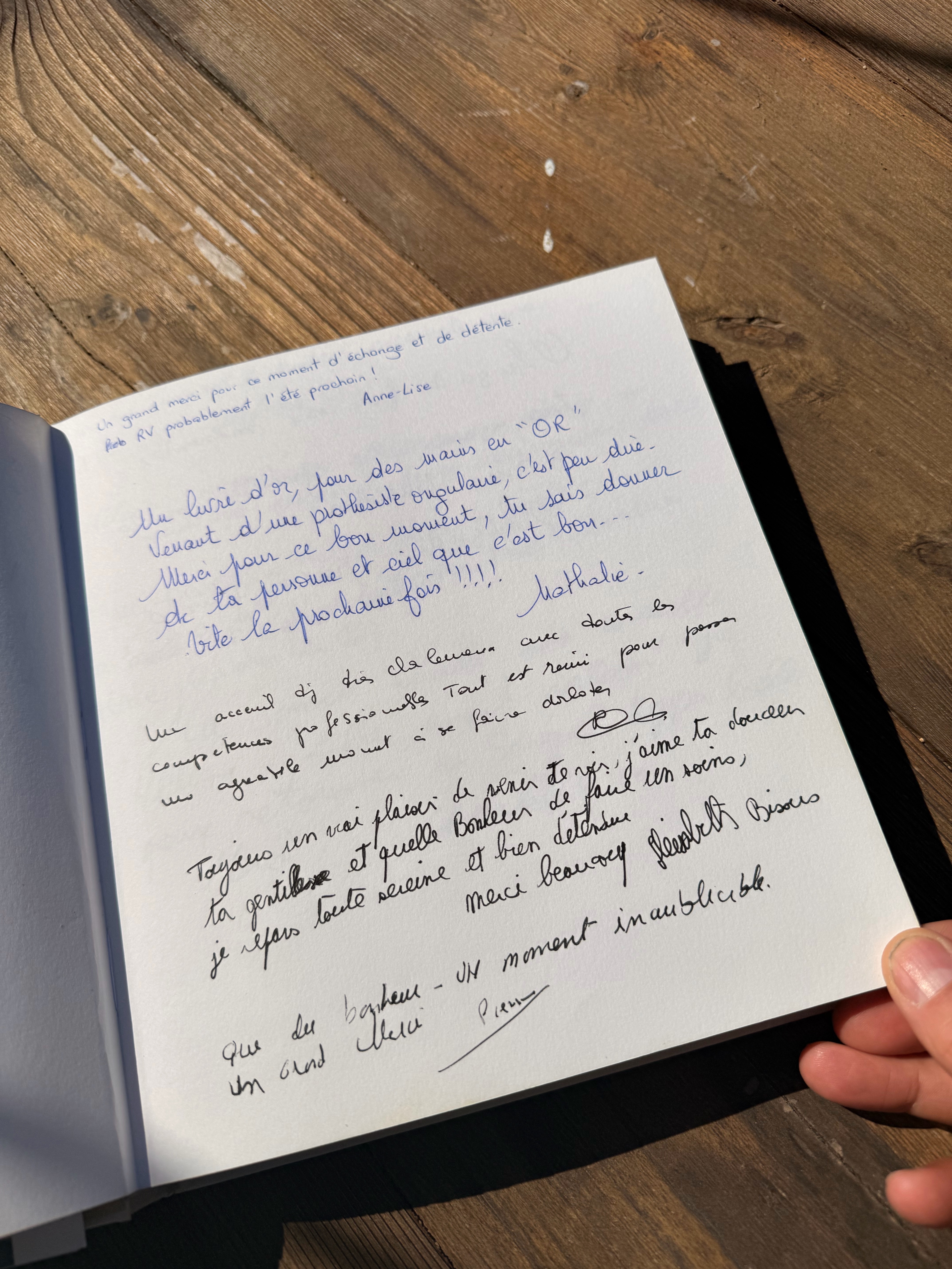 Photo numéro 6 de la galerie de Helene Sagnard : Masseur bien-être à Venasque. Prendre RDV