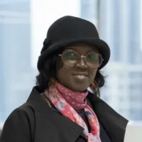 Fanta Diané, reflexologue à Lyon