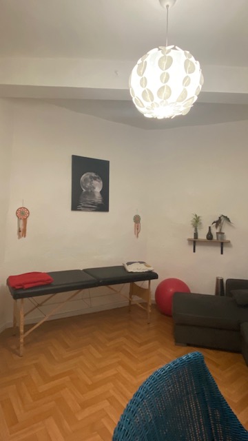 Photo numéro 1 de la galerie de Emeline Chalouin : Sophrologue à Fontès. Prendre RDV