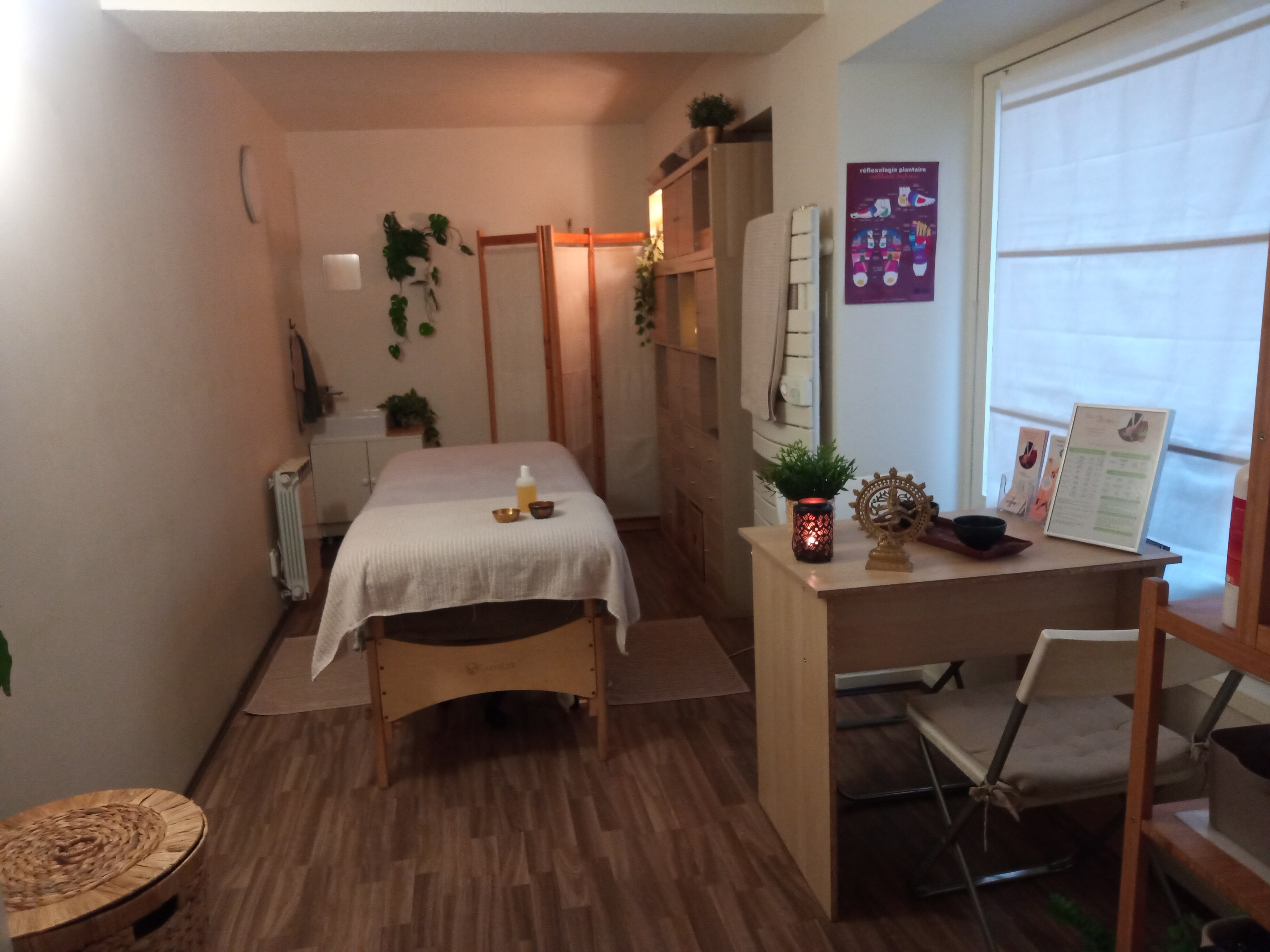 Photo numéro 2 de la galerie de Stéphanie Charrondière : Masseur bien-être à Lyon 1er. Prendre RDV