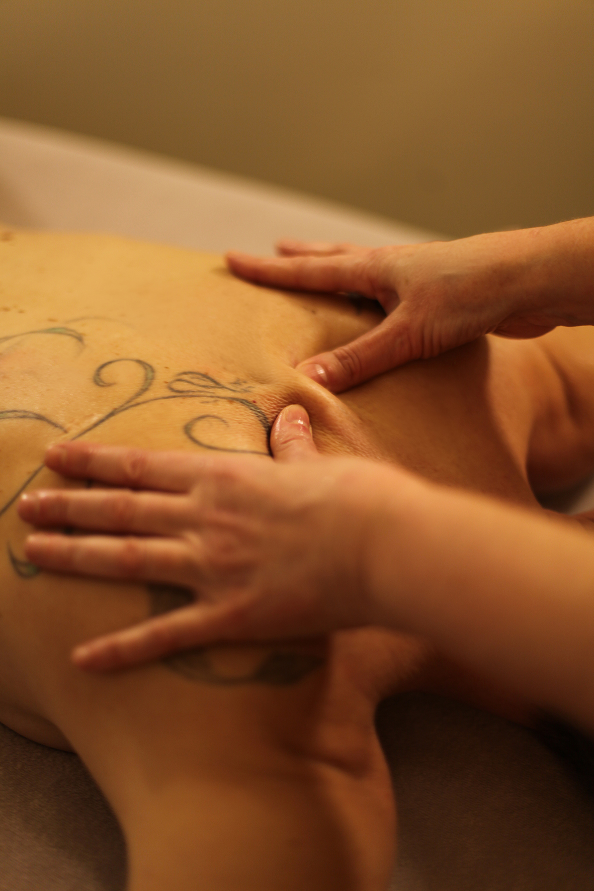 Photo numéro 3 de la galerie de Stéphanie Charrondière : Masseur bien-être à Lyon 1er. Prendre RDV